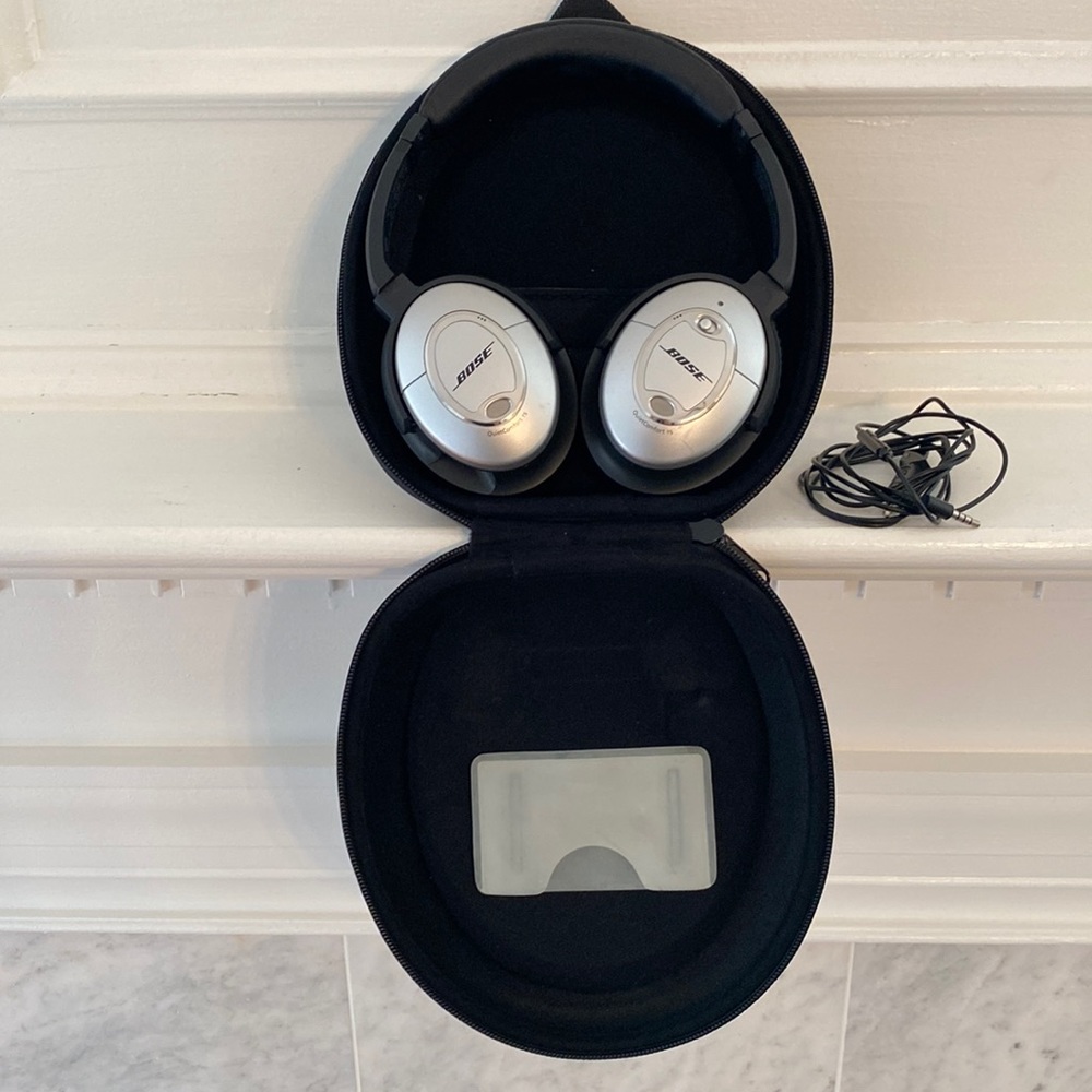 Bose Quiet Comfort 15 - Noise Canceling - Over the Ear - Wired - Best Offer